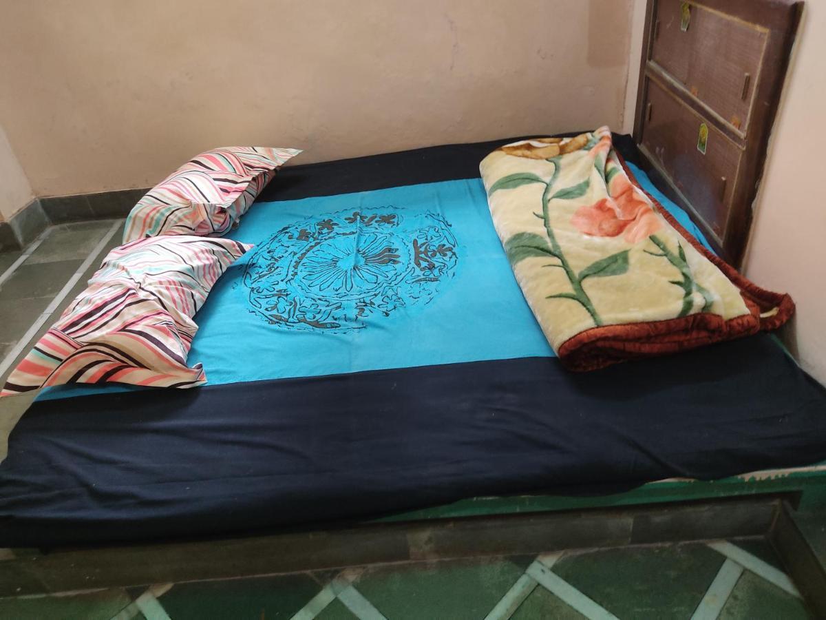 Heritage Homestay@Old City Near Ganges バラナシ エクステリア 写真