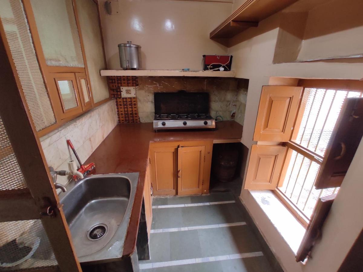 Heritage Homestay@Old City Near Ganges バラナシ エクステリア 写真