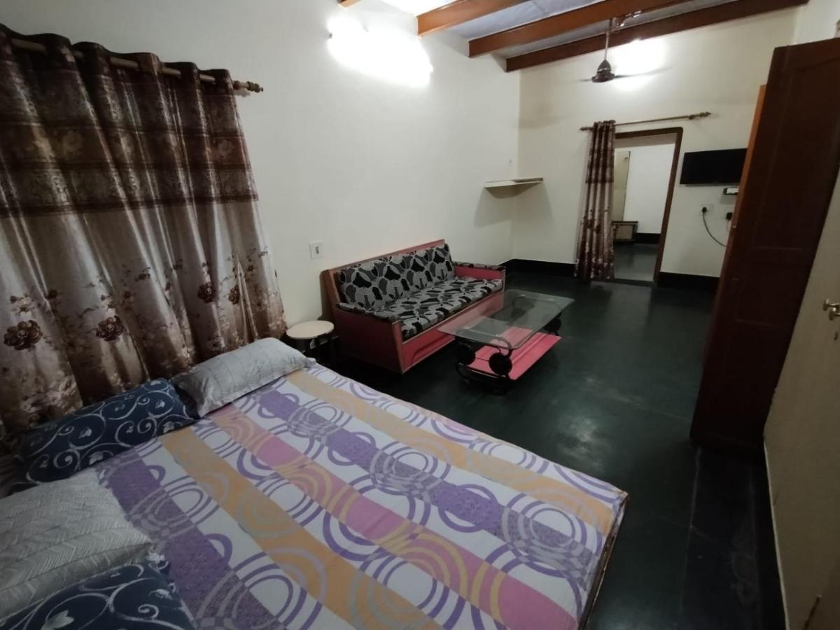 Heritage Homestay@Old City Near Ganges バラナシ エクステリア 写真