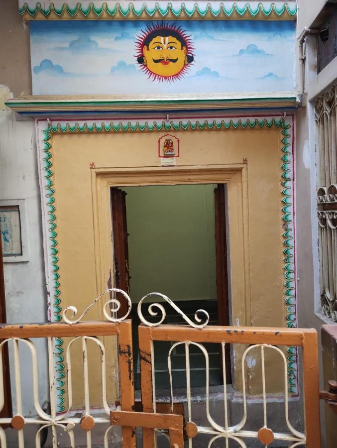 Heritage Homestay@Old City Near Ganges バラナシ エクステリア 写真