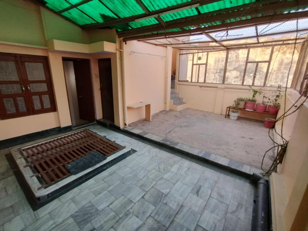 Heritage Homestay@Old City Near Ganges バラナシ エクステリア 写真